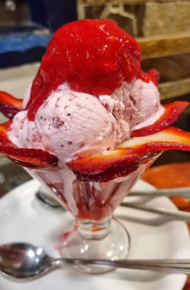 Strawberry Bomb